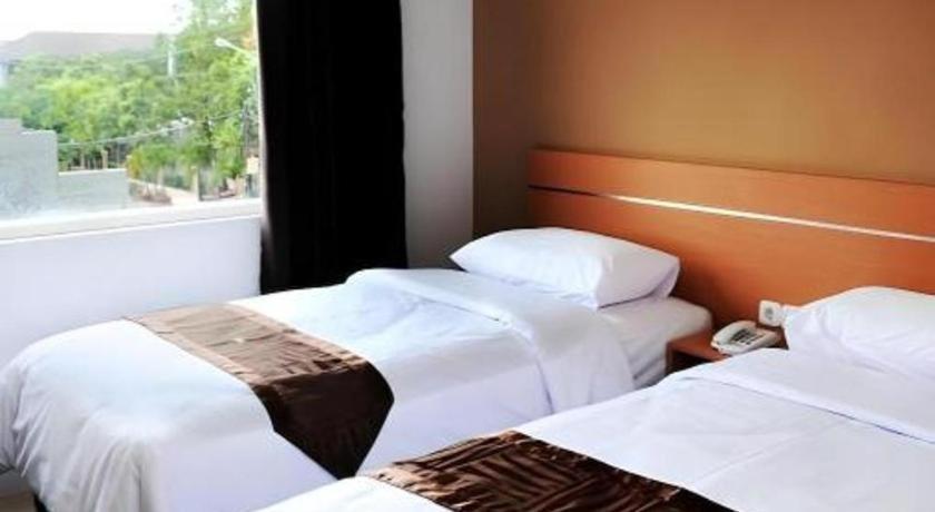 Guest House Nozz Semarang Dış mekan fotoğraf