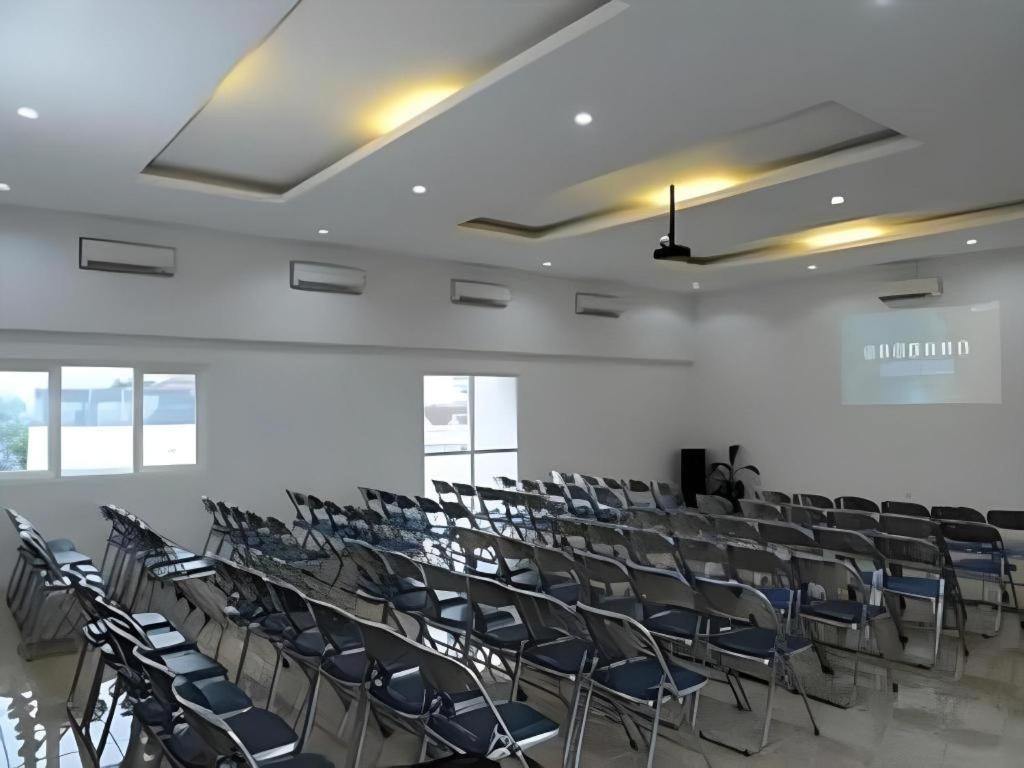 Guest House Nozz Semarang Dış mekan fotoğraf