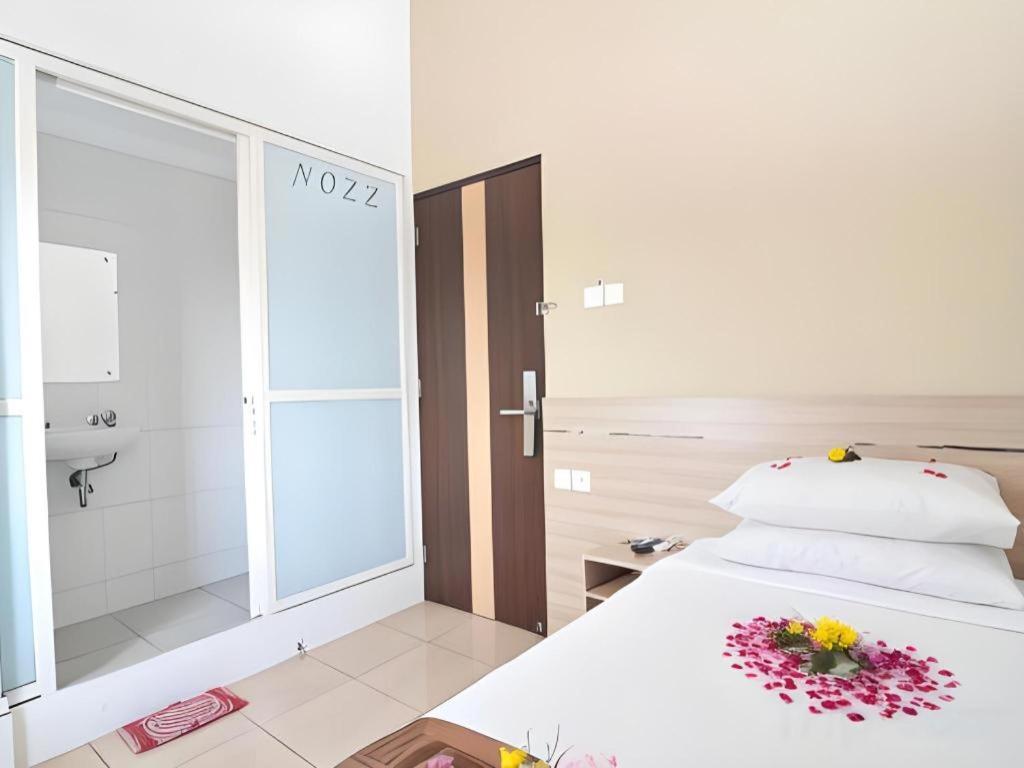 Guest House Nozz Semarang Dış mekan fotoğraf